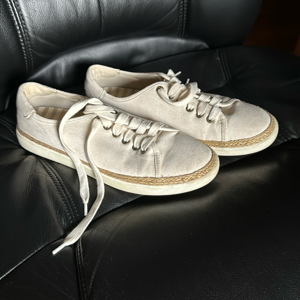 Vionic Deck Shoes - image 1